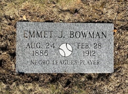 Photo of grave marker for Negro Leagues player Emmet J Bowman